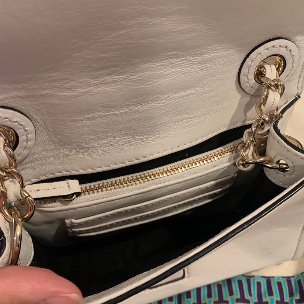 Cute Tory Burch Crossbody - Picture 3 of 13